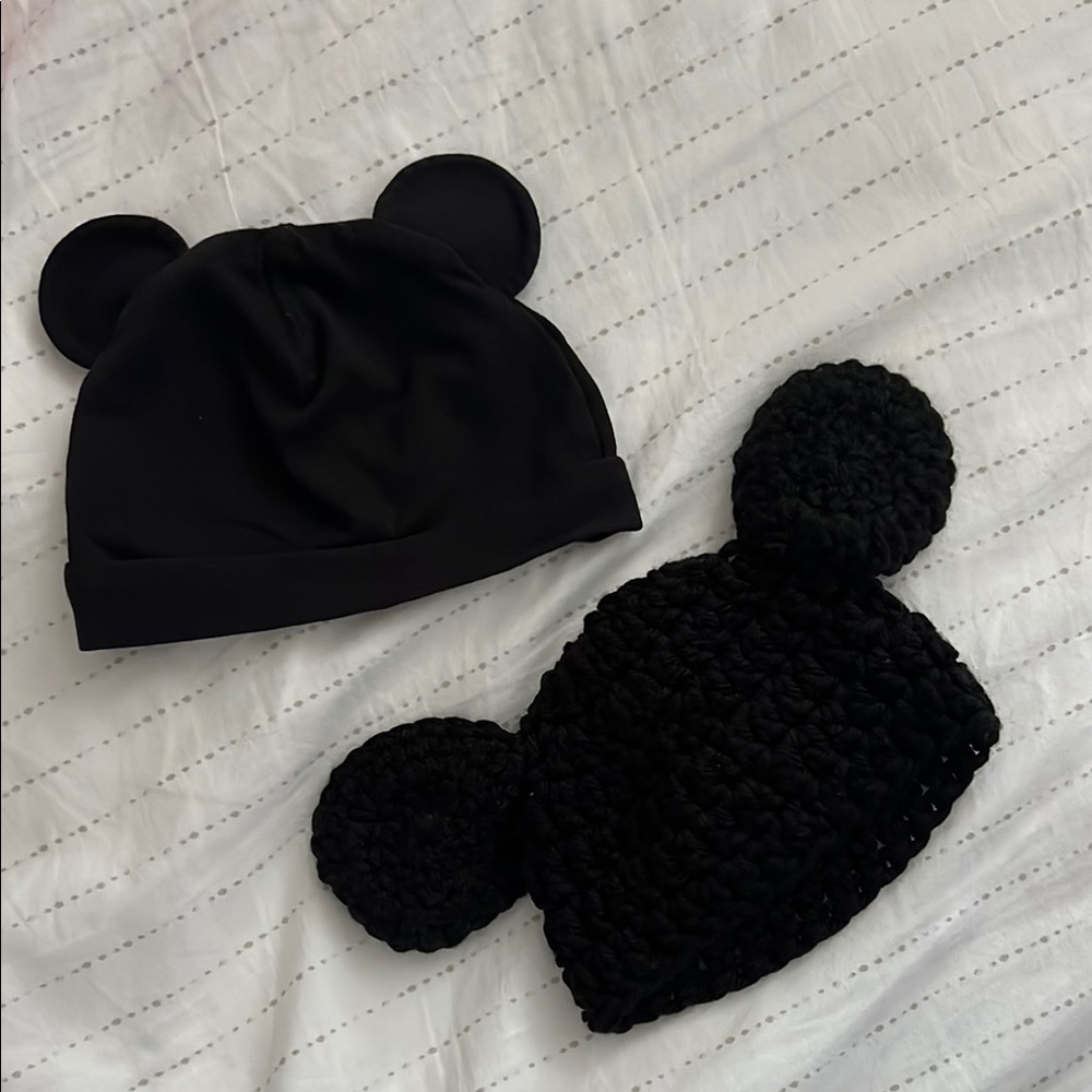 Kids Black Bear Ear Beanie Set